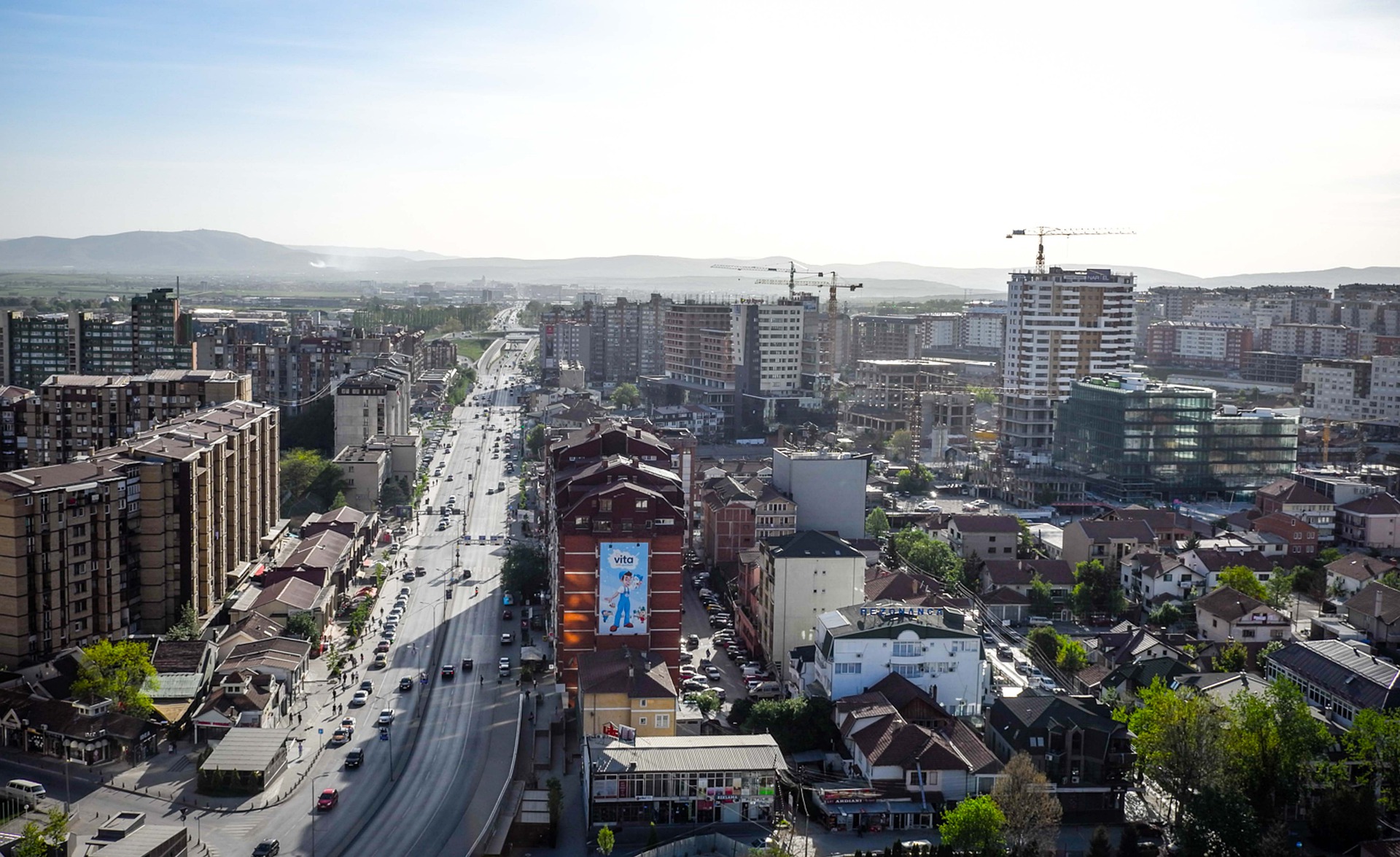 How to Set Up as an Independent Contractor in Kosovo